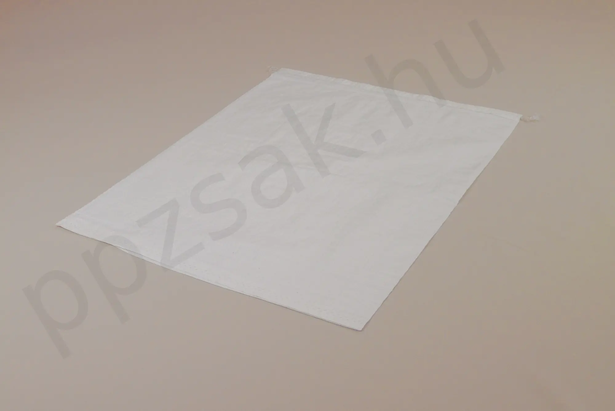 45x60 cm szájszegett polipropilén zsák