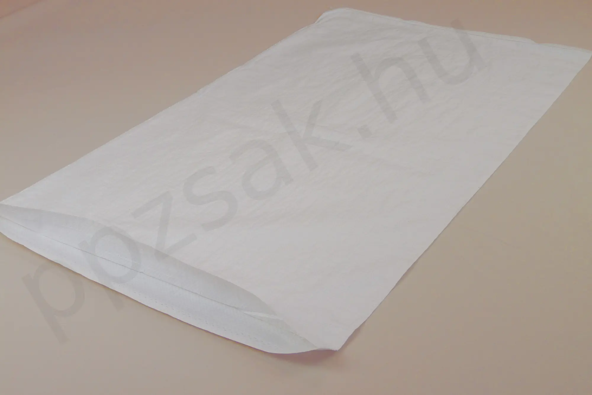 56x105 cm szájszegett pp zsák